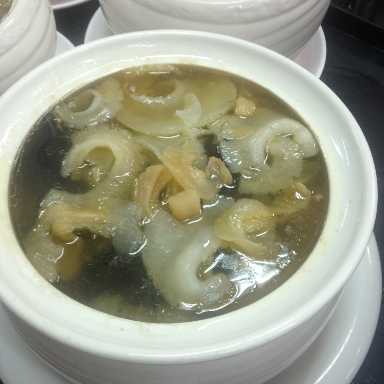 03.科甲烏鷄魚翅盅