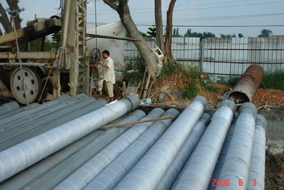 12〞PVC井管施工