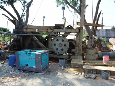 日褘12〞600呎施工