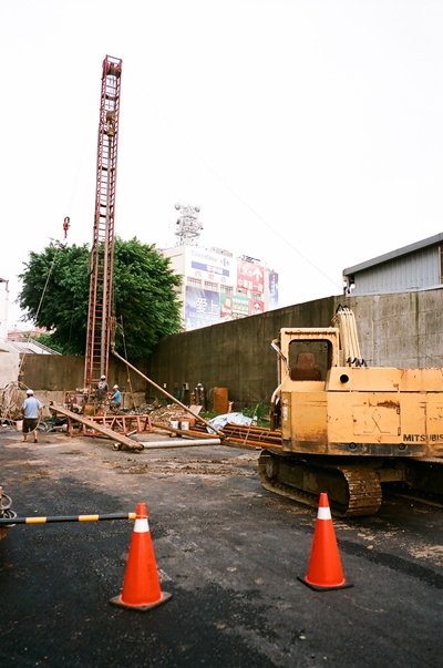 長生1200呎施工1