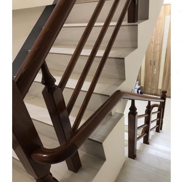 原木樓梯扶手-千田櫸木樓梯扶手行