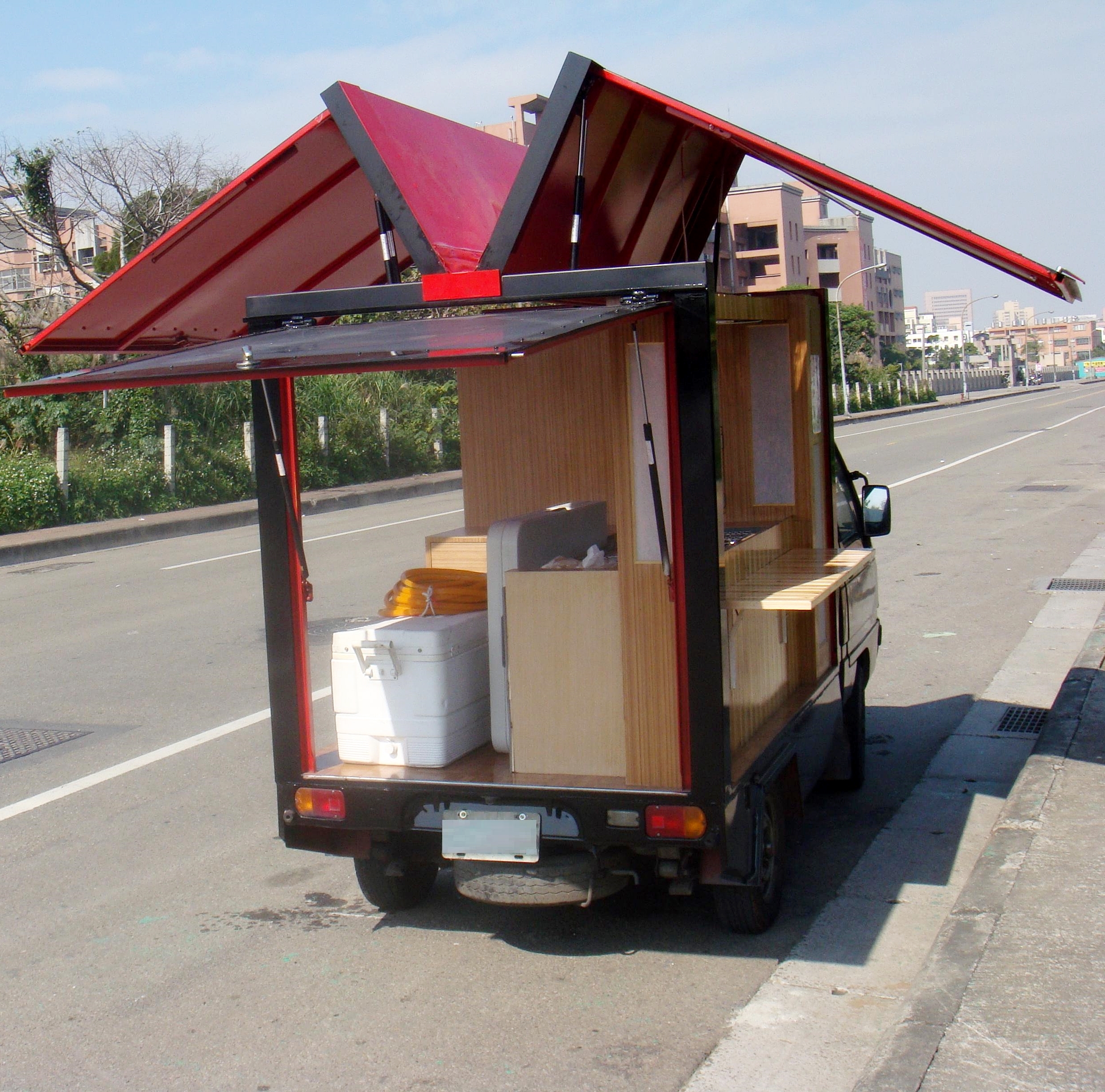 威利行動餐車-行動咖啡車