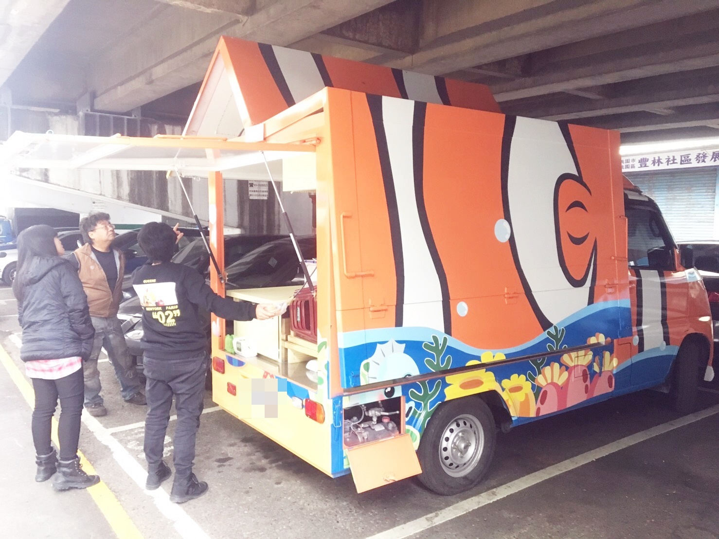 鷗翼車廂~行動餐車改裝