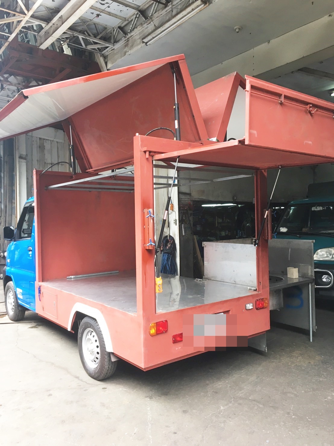 鷗翼車廂~行動餐車改裝