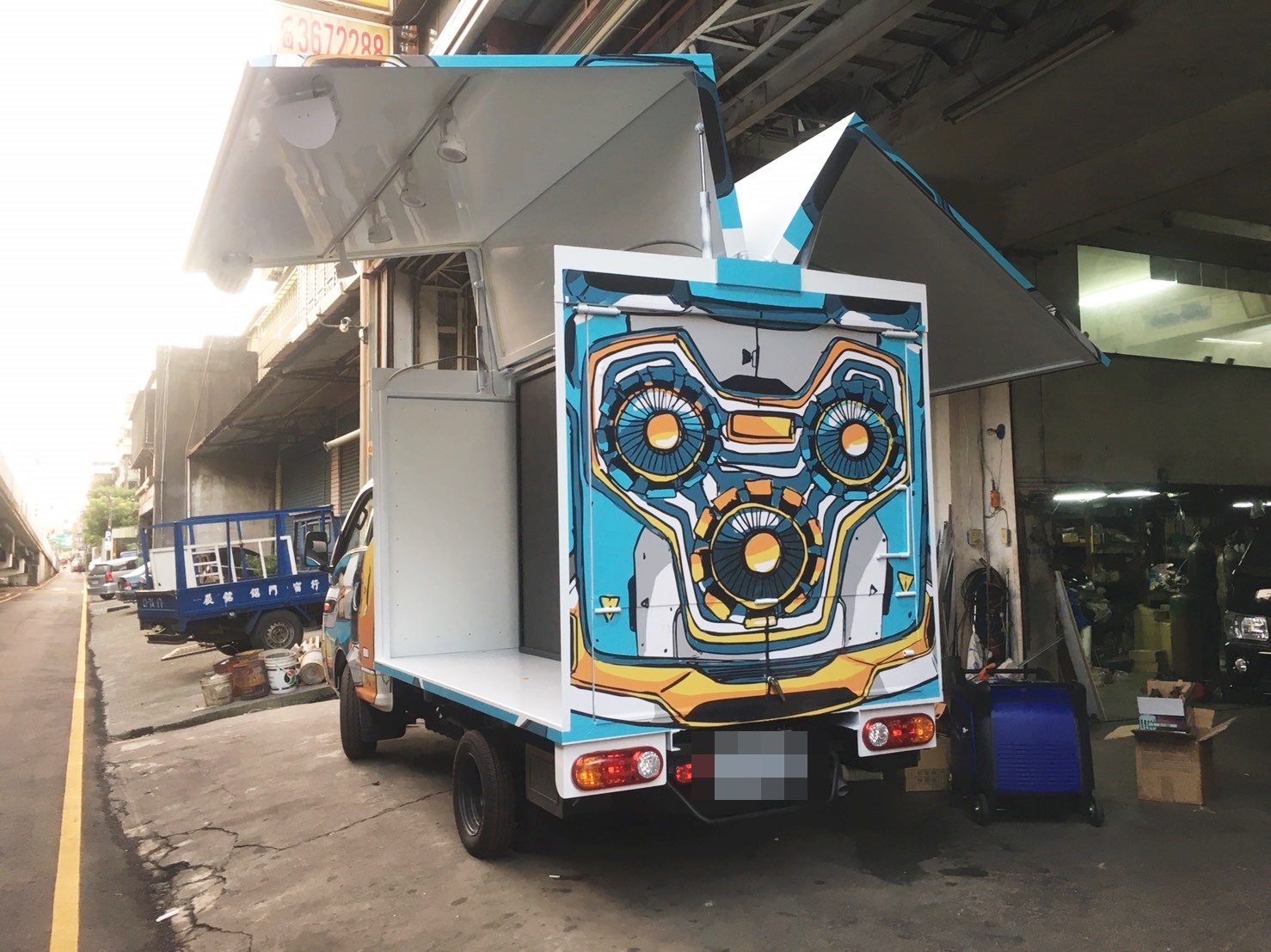 鷗翼車廂~行動餐車改裝