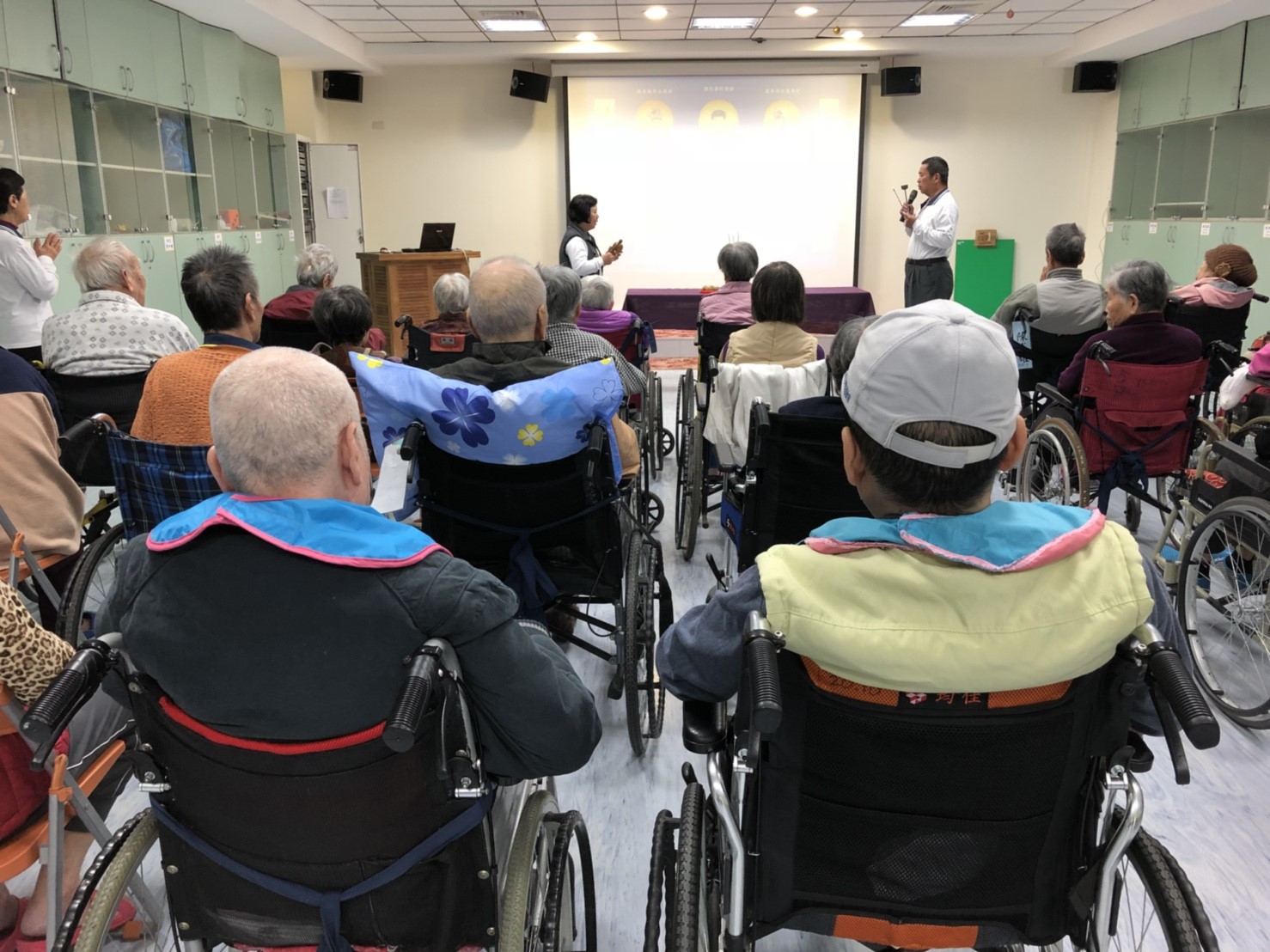 20180408_180408_0001