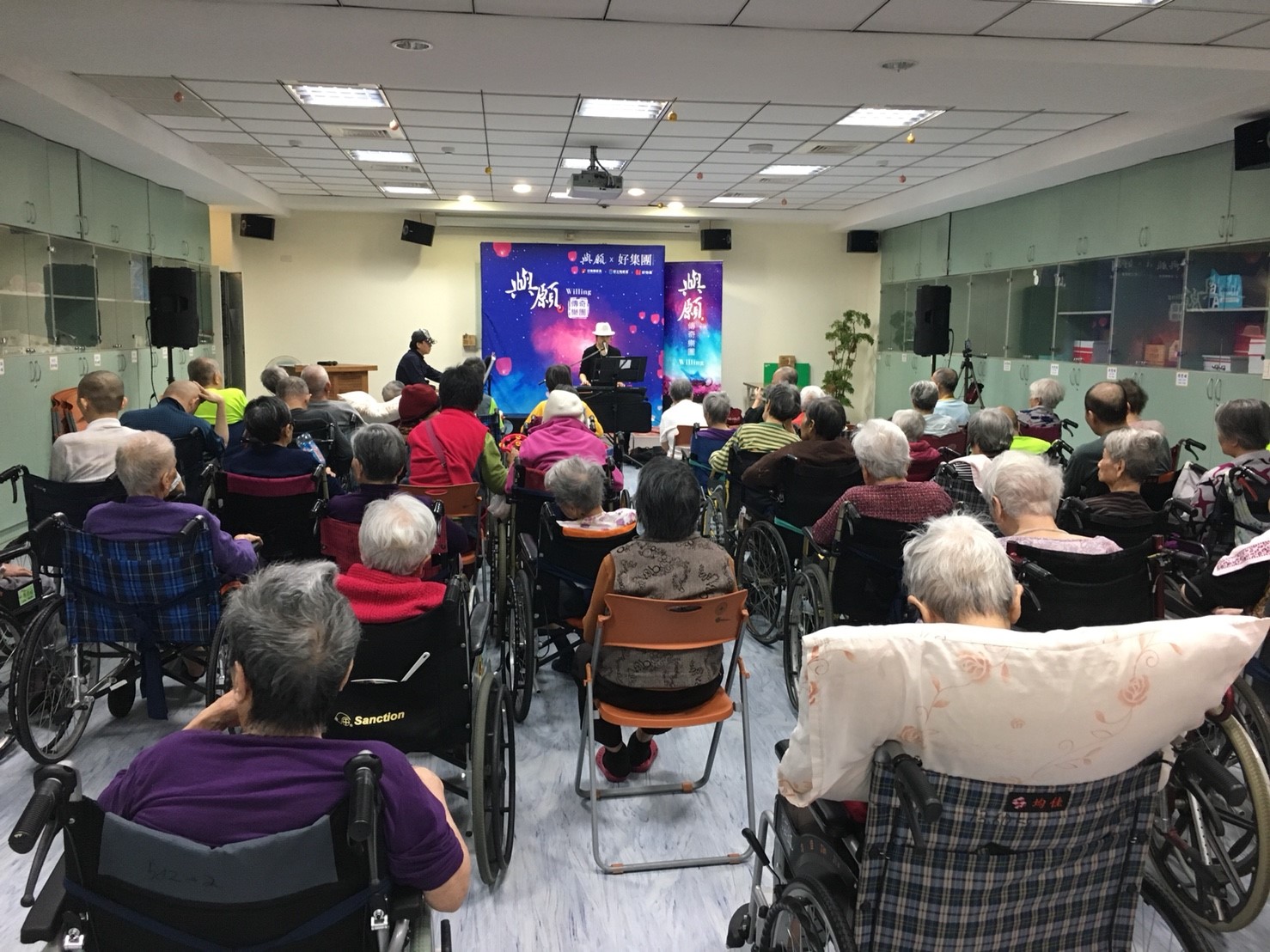 20180404_180405_0034