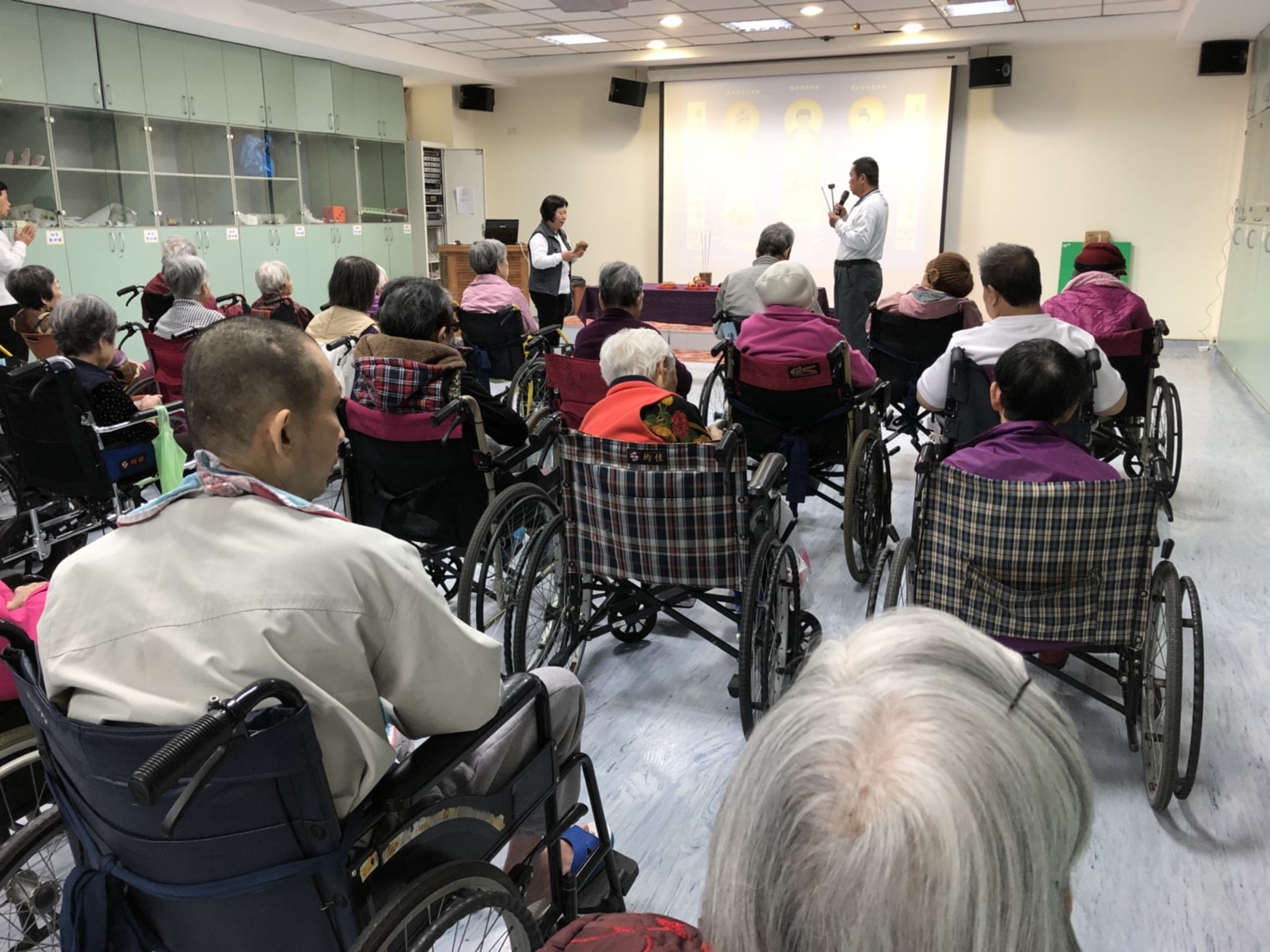 20180408_180408_0002