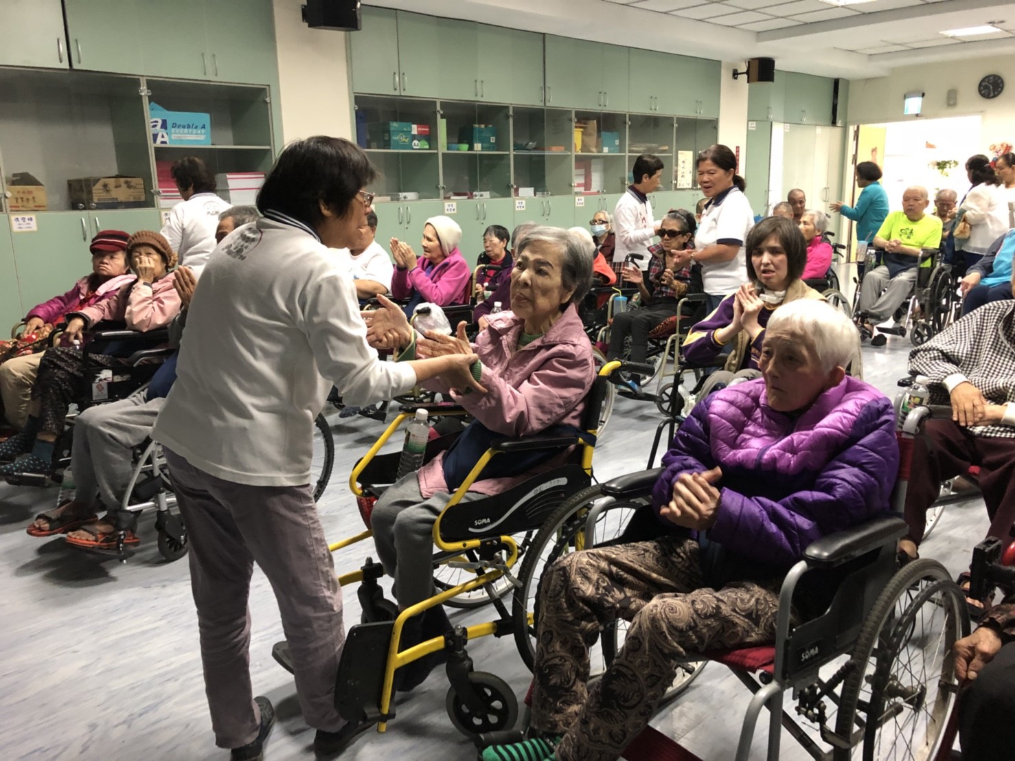 20180408_180408_0013