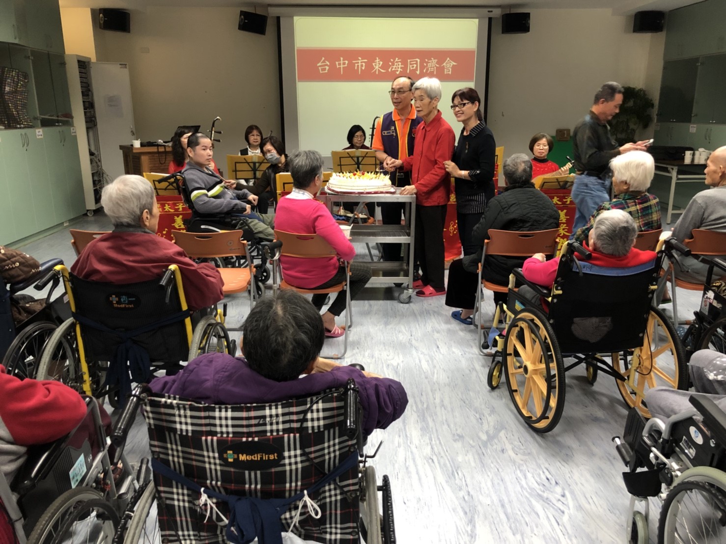 20180227_180227_0012