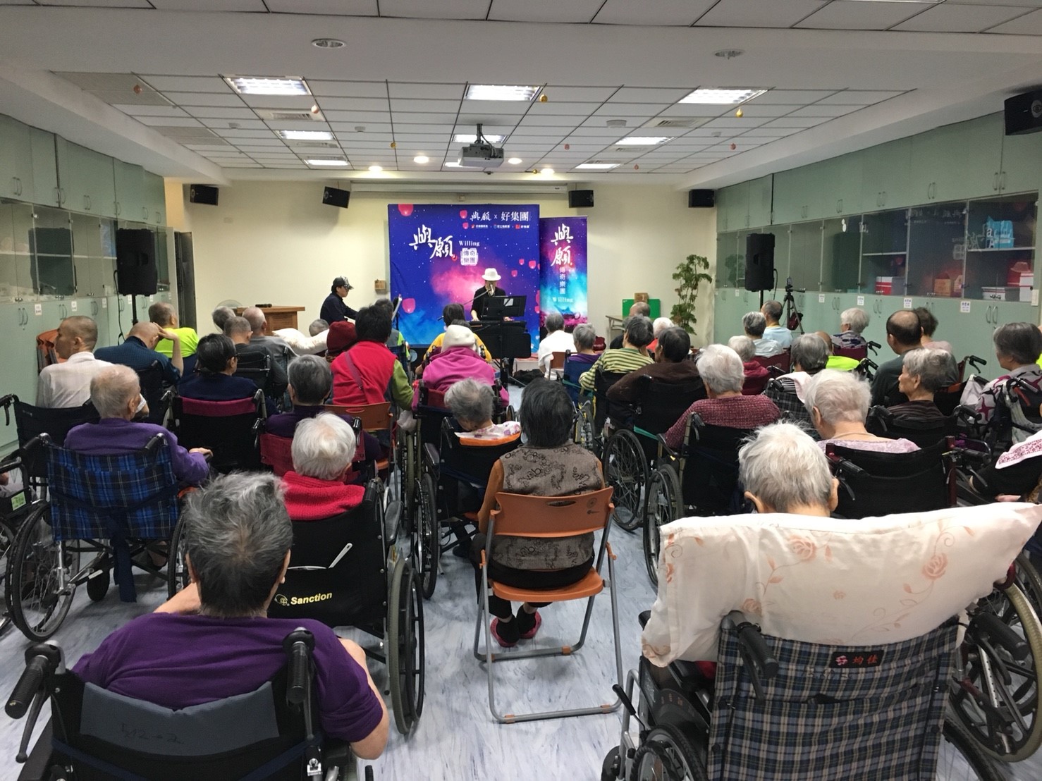 20180404_180405_0033