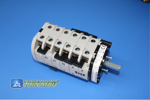 義大利拆胎機正反轉開關(三相)-1