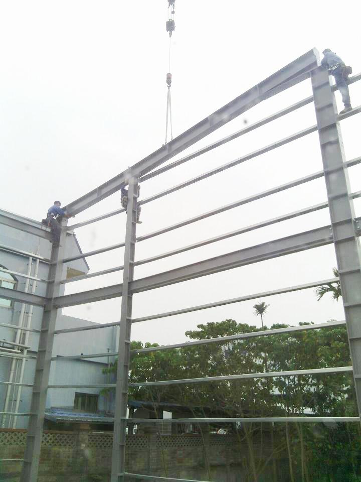 鋼構工程吊掛作業