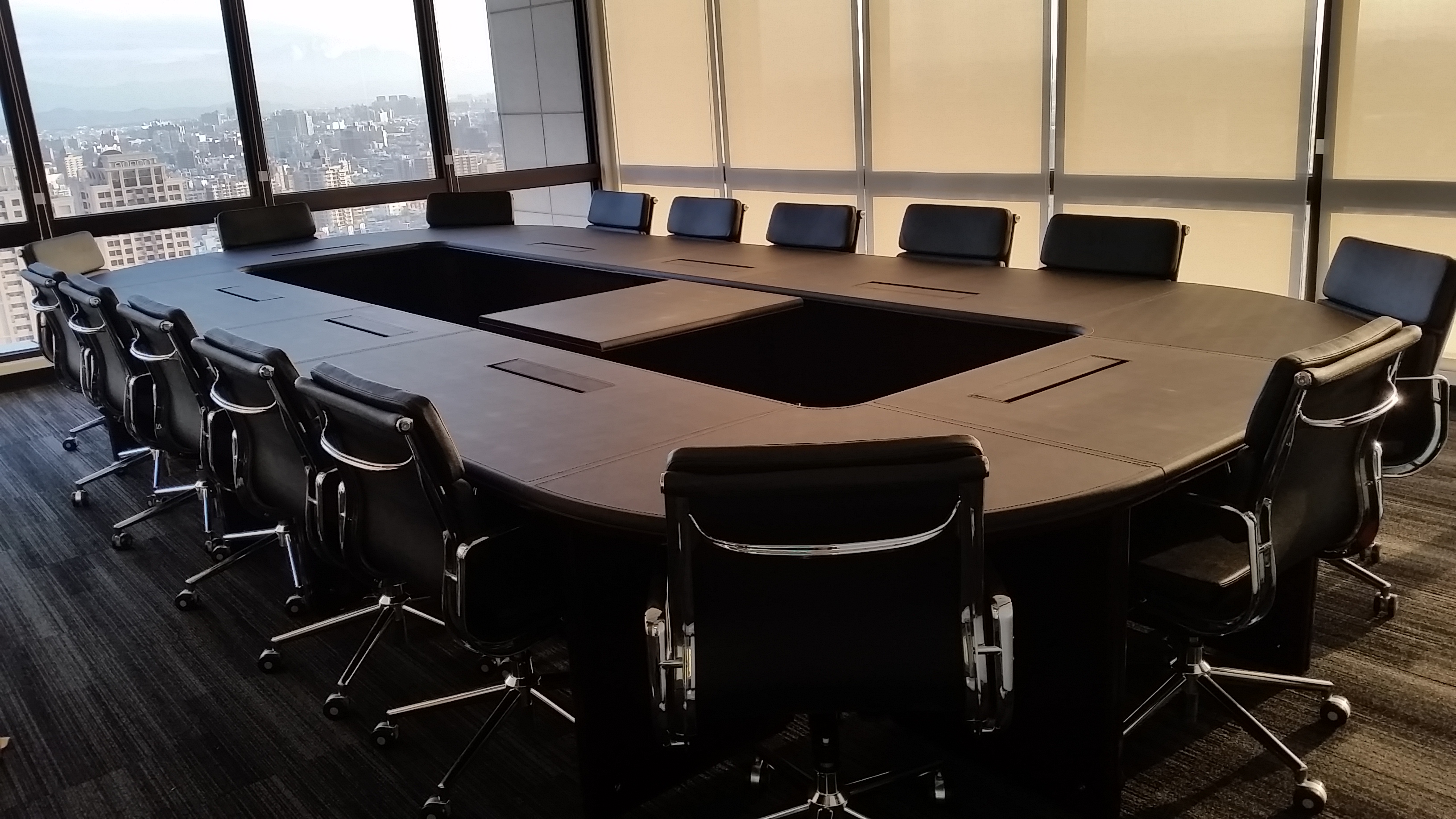環形會議桌