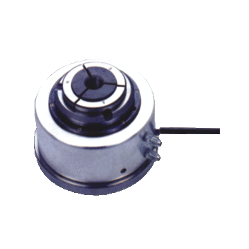 迴轉型空油壓夾頭