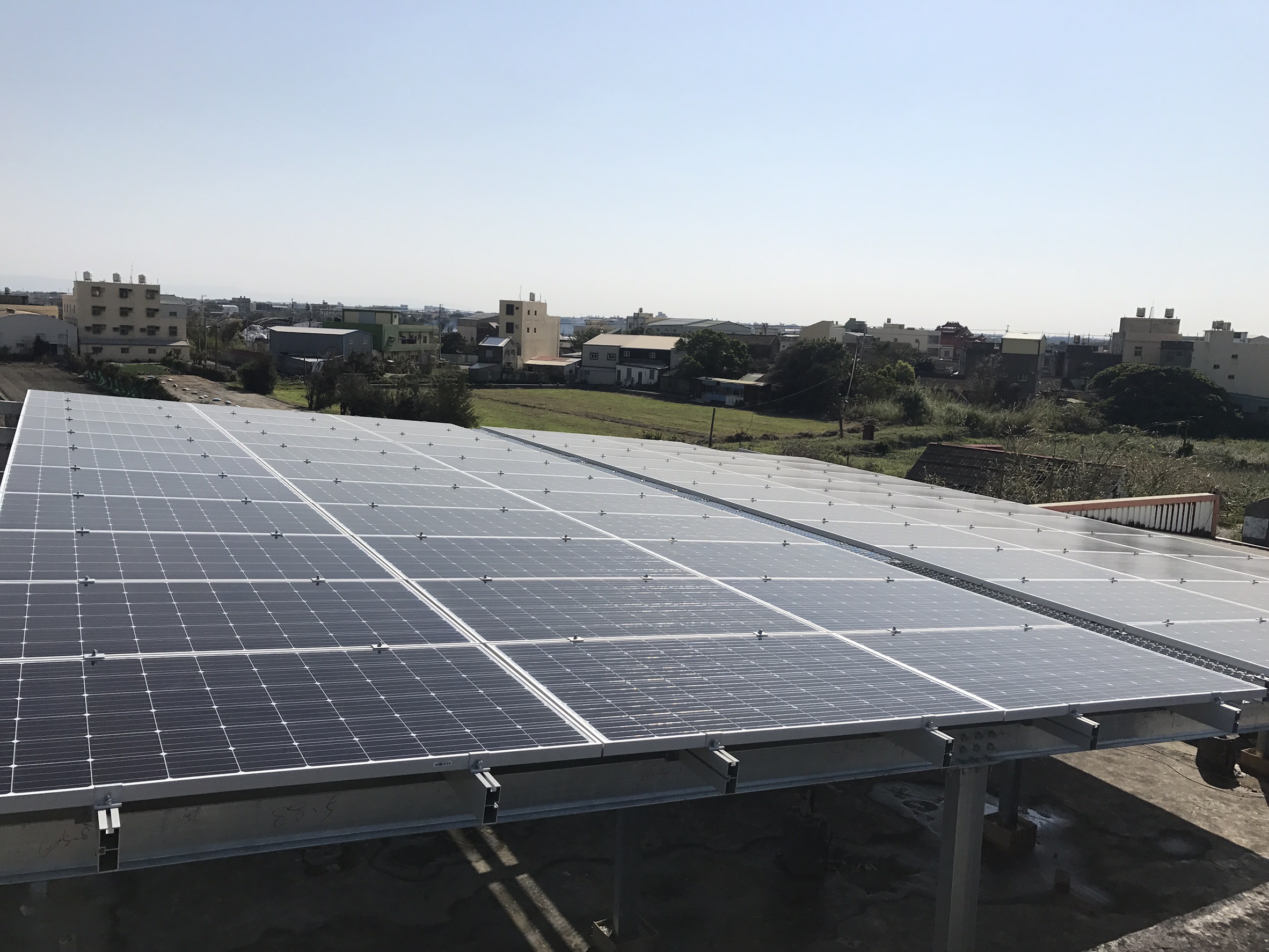 彰化福興水泥屋頂出租裝太陽能遮陽棚