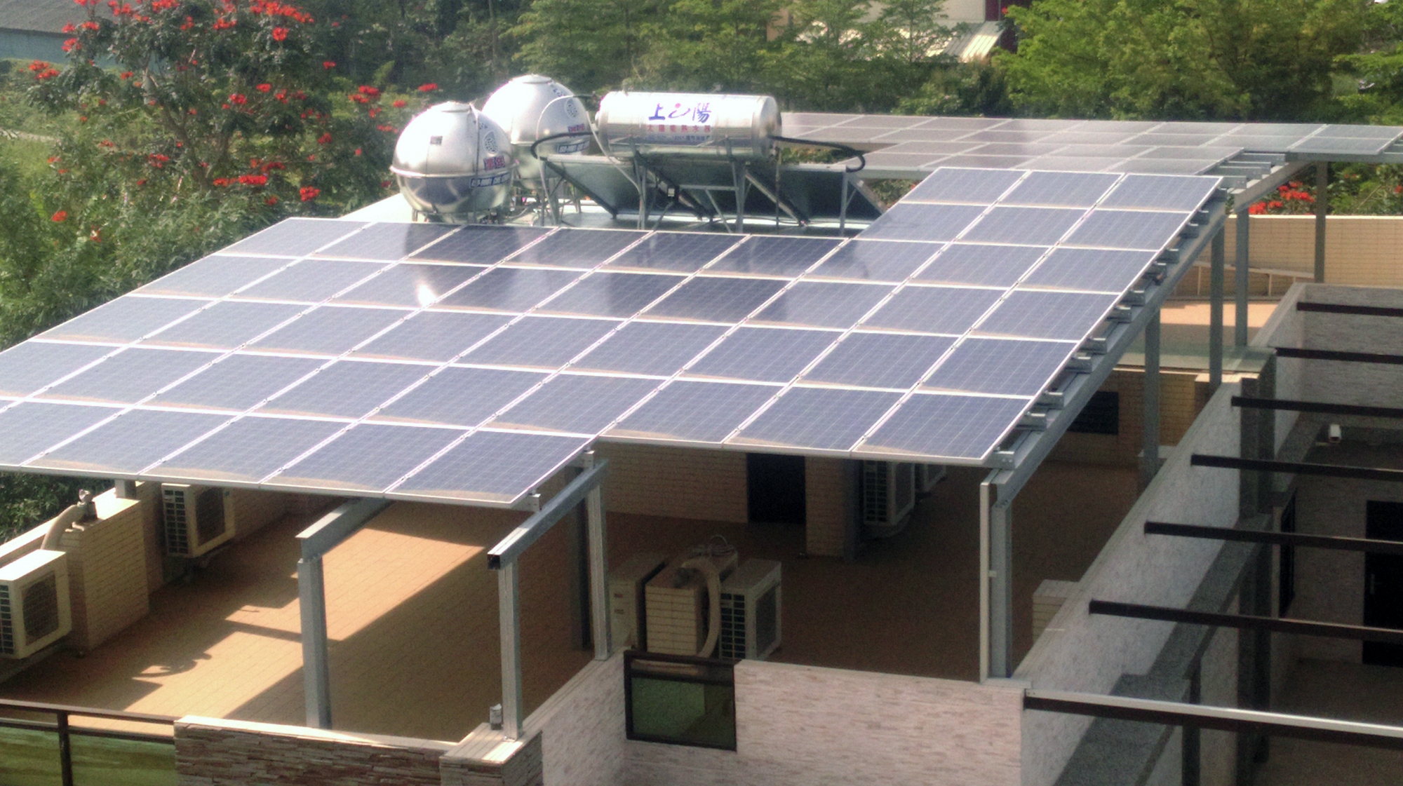 嘉義新港天后宮旁