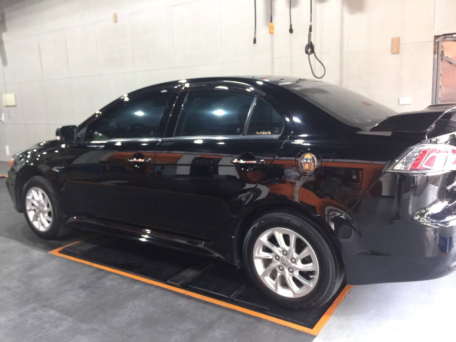 高雄輪胎-鋁圈-汽車保養-四輪定位-底盤維修