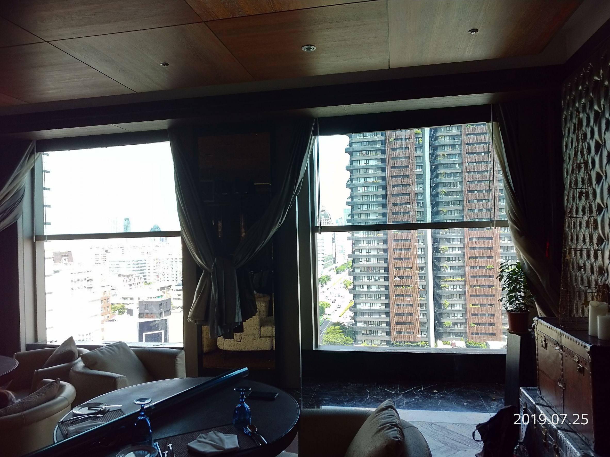 透光50%隔紅線95%紫外線99.9%