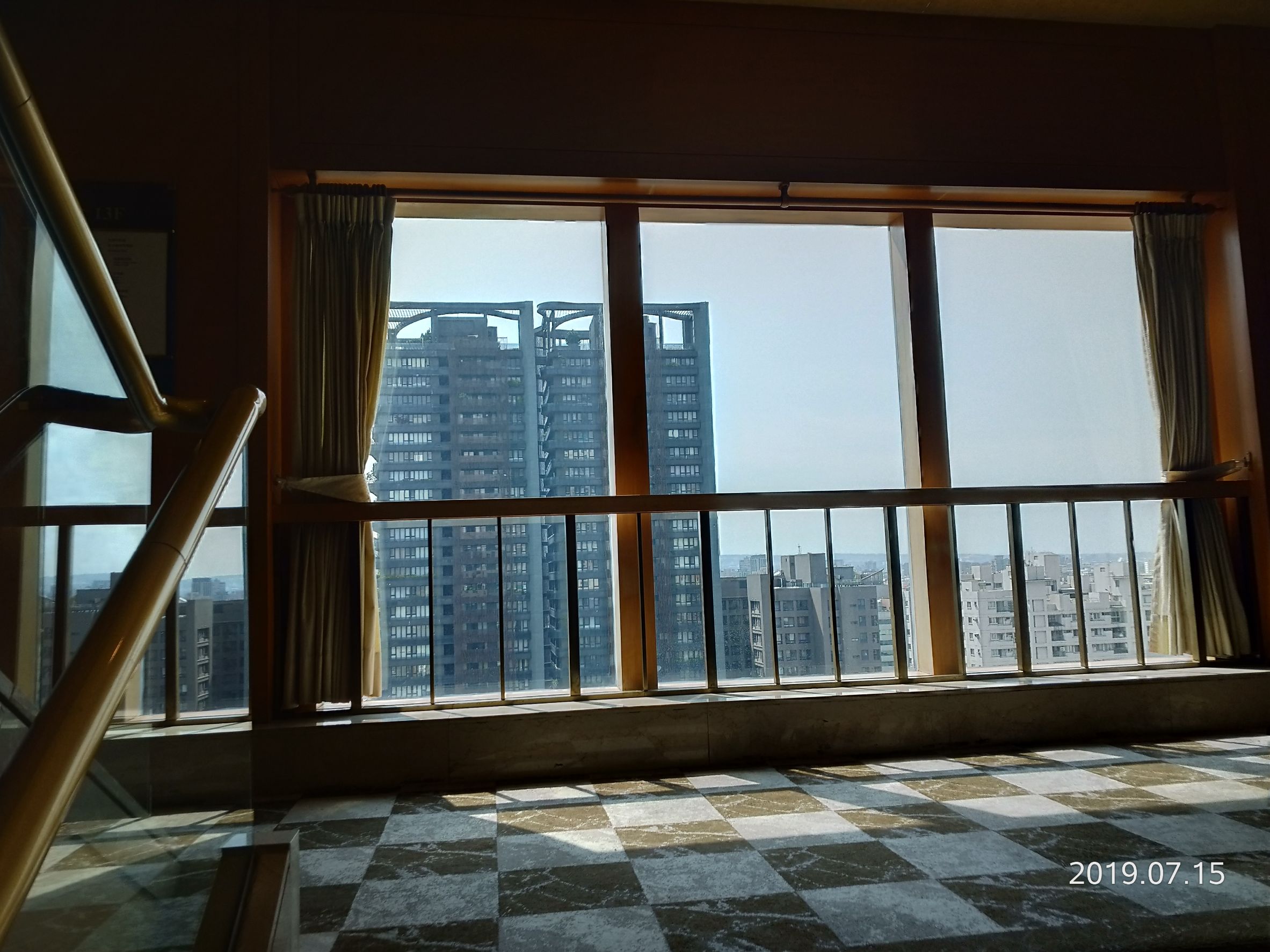 透光50%隔紅線95%紫外線99.9%