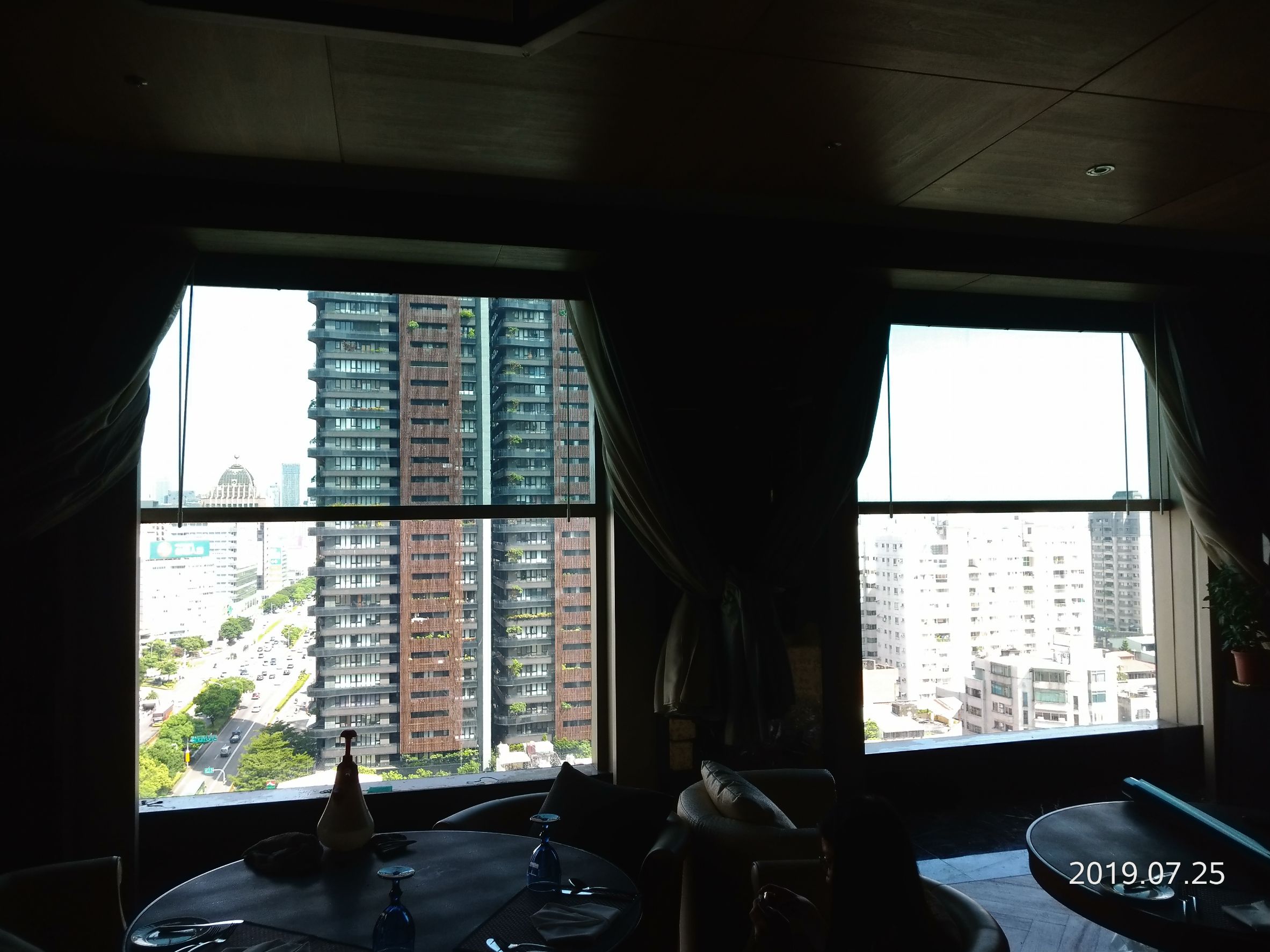 透光50%隔紅線95%紫外線99.9%