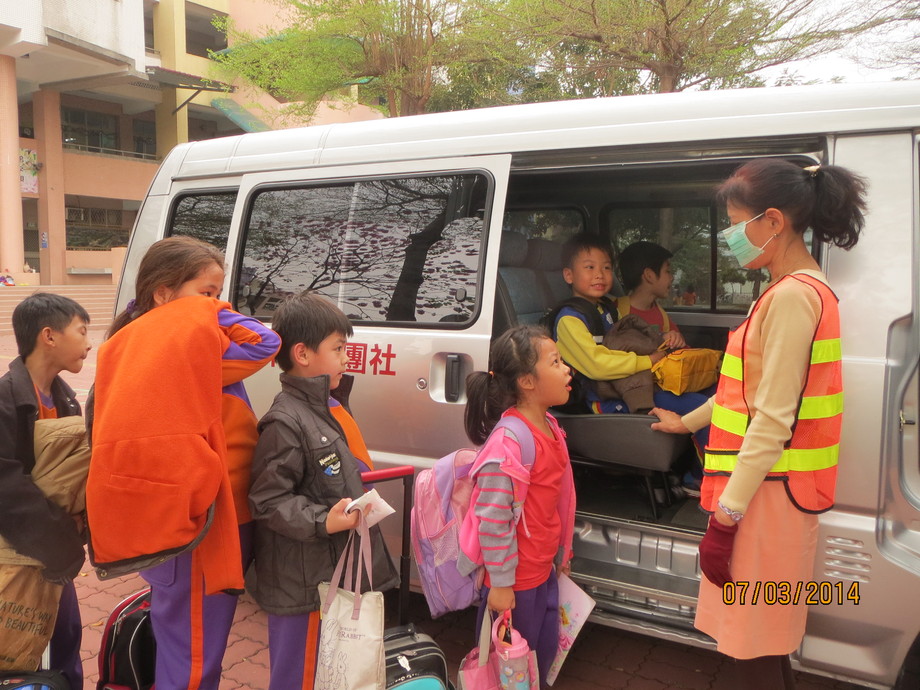 謝牧師-永不棄的母愛