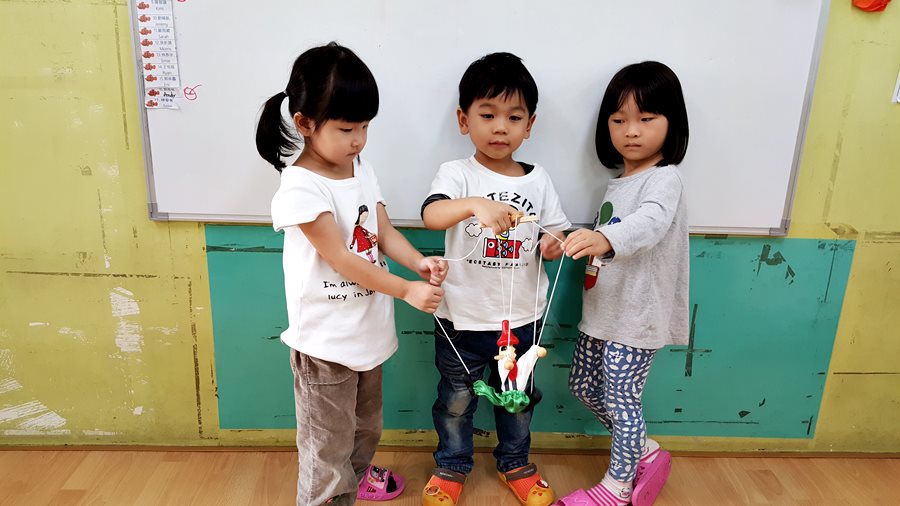 主題-懸絲偶操作01