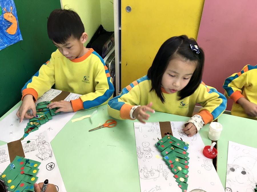 美勞-聖誕樹創作03