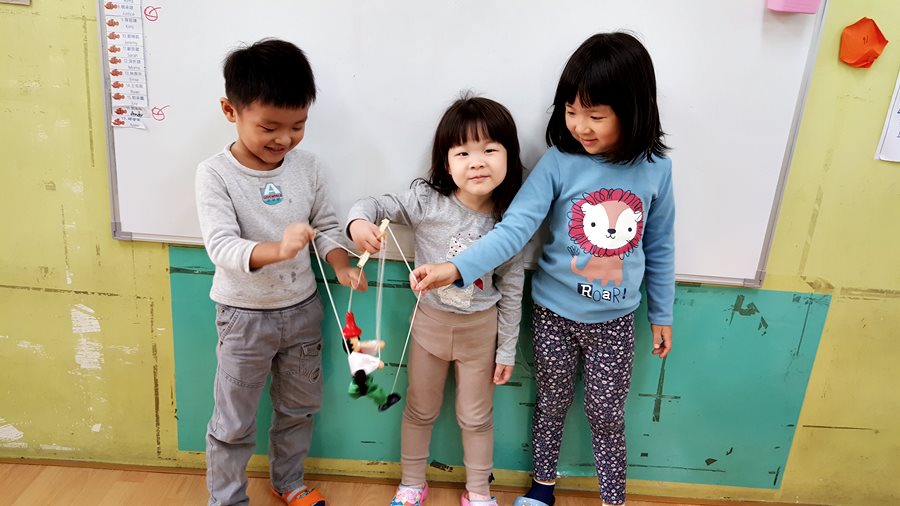 主題-懸絲偶操作03