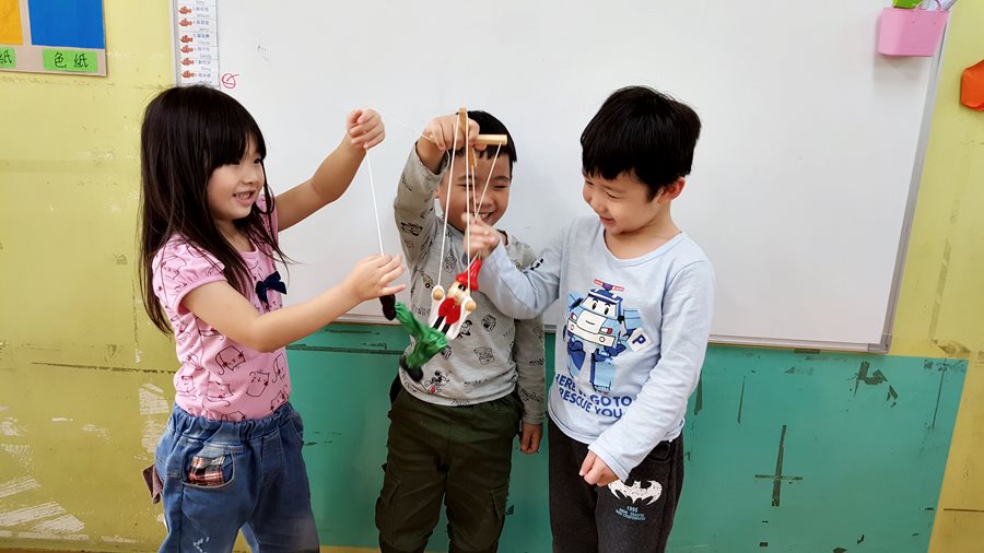 主題-懸絲偶操作02