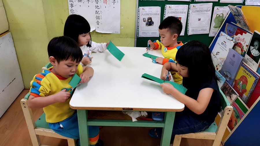 主題-聖誕花圈製作02