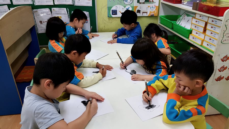 美術-是誰的影子01