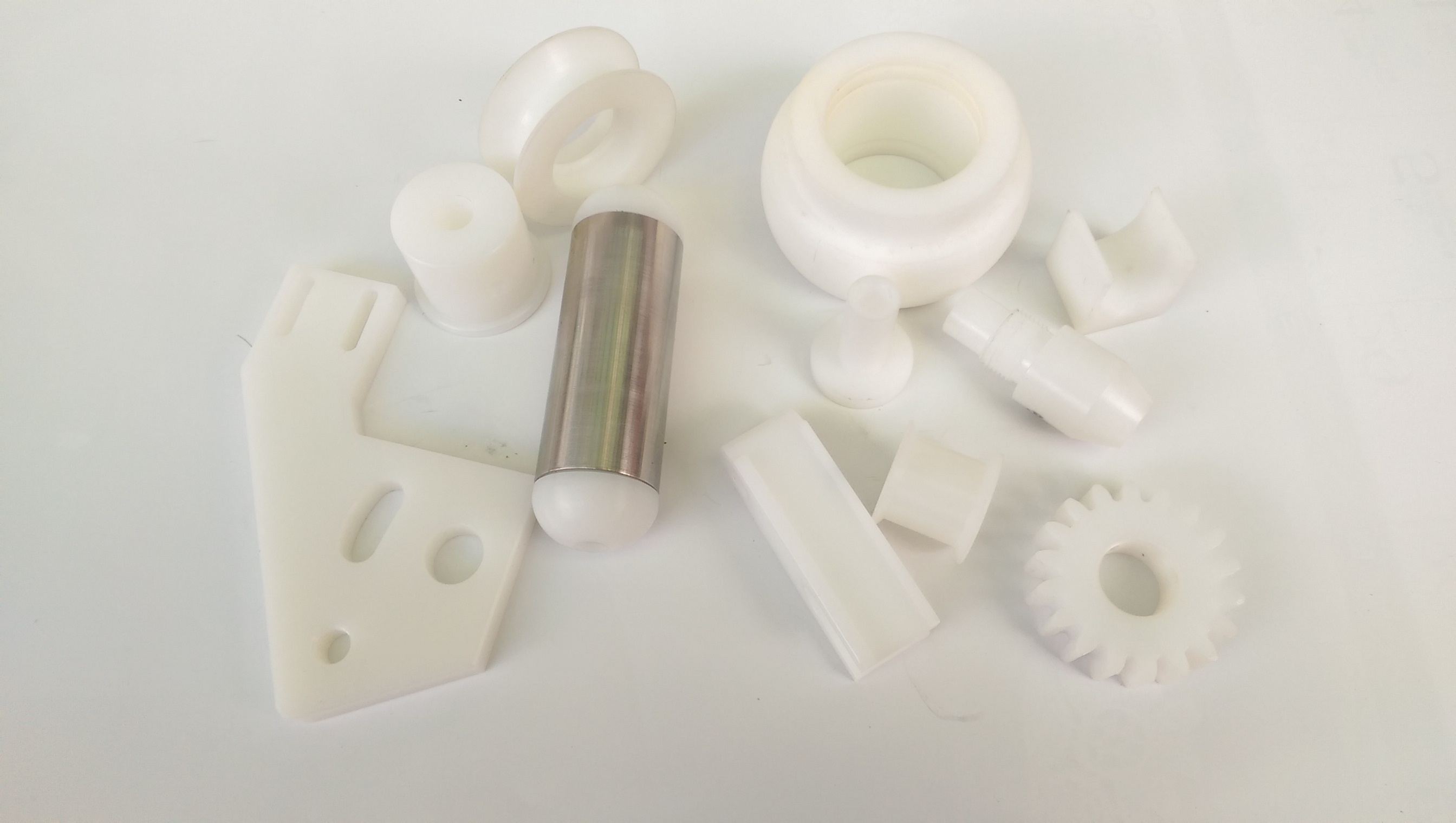 各式UPE工程塑膠製品