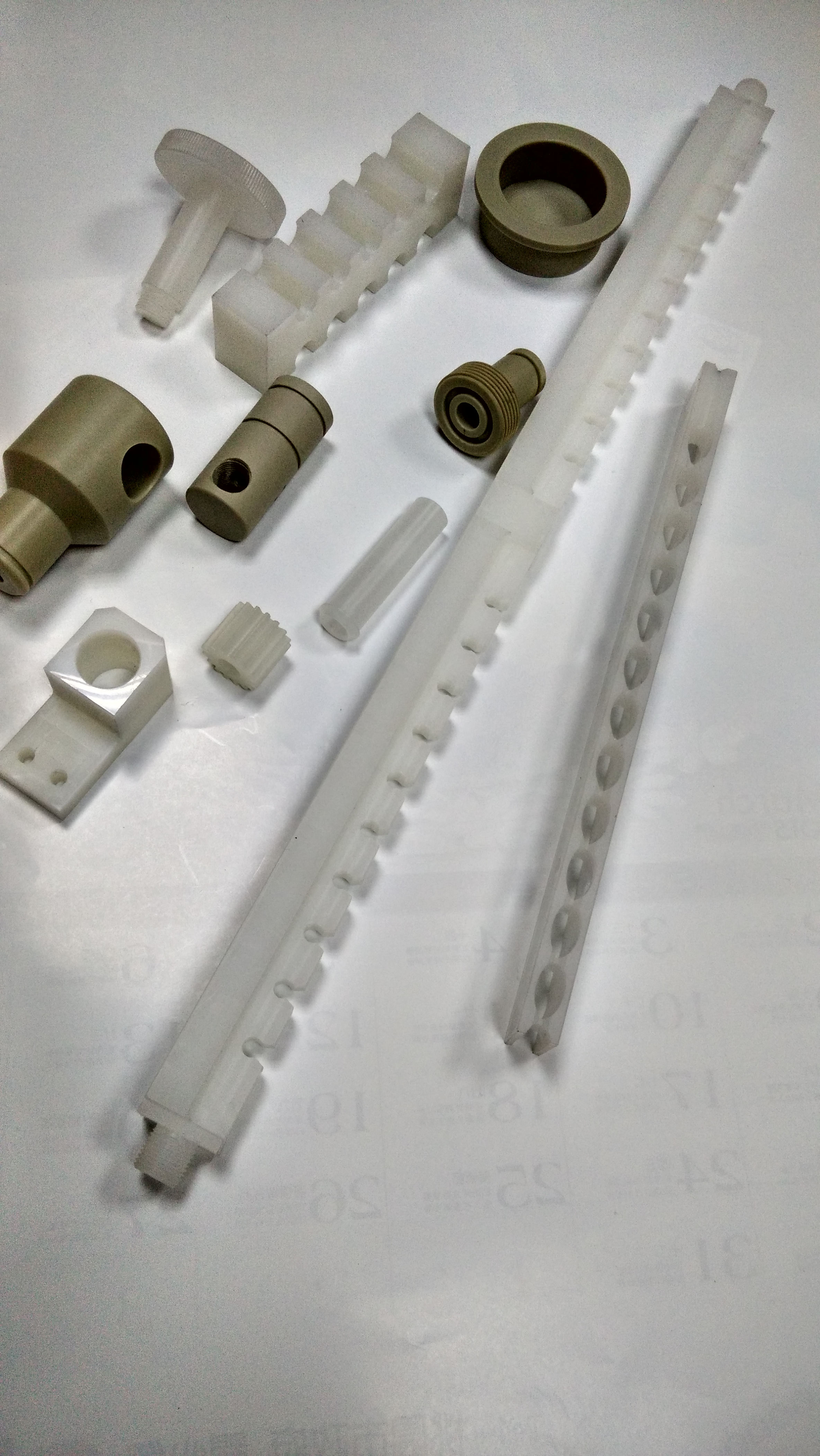 各式UPE工程塑膠製品