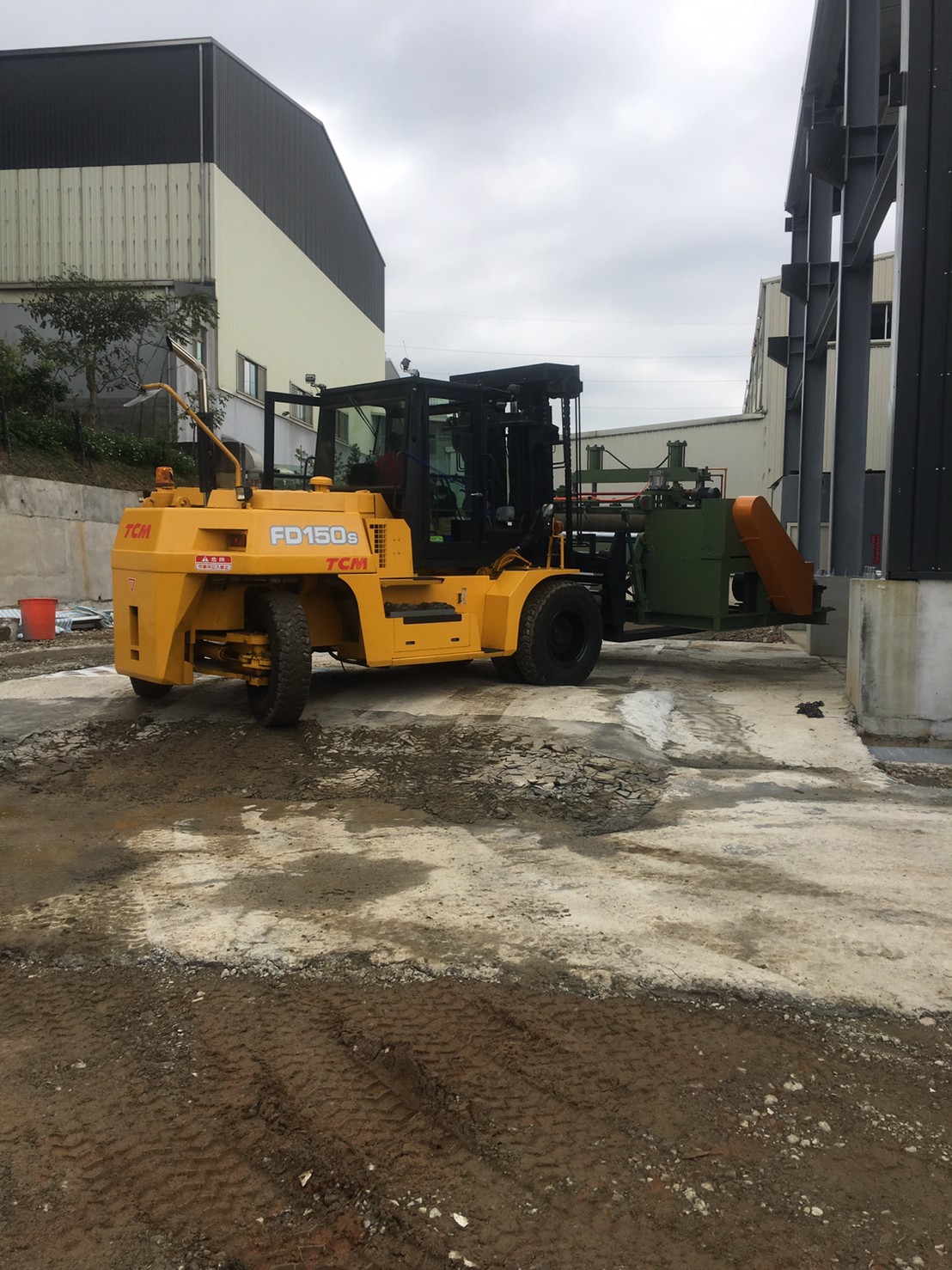 堆高機設備搬遷