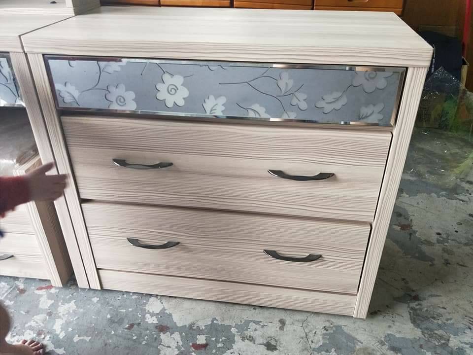高雄二手傢具-高雄傢俱回收-高雄傢俱買賣-五斗櫃1(鳥松二手傢俱、仁武二手傢俱、大寮二手傢俱)