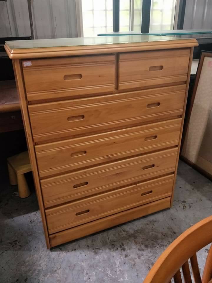 高雄二手傢具-高雄傢俱回收-高雄傢俱買賣-五斗櫃(鳥松二手傢俱、仁武二手傢俱、大寮二手傢俱)