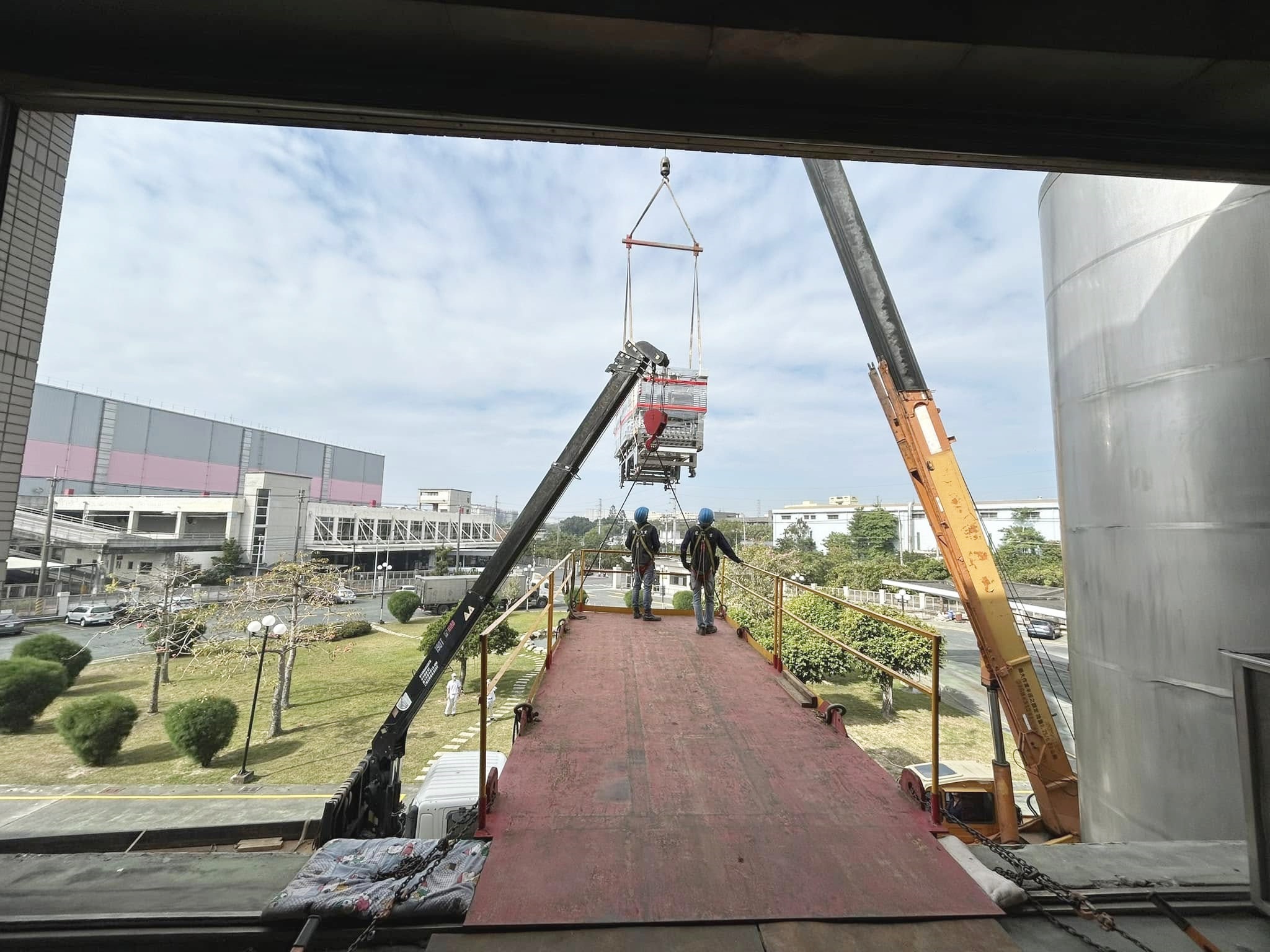 械設備吊掛作業