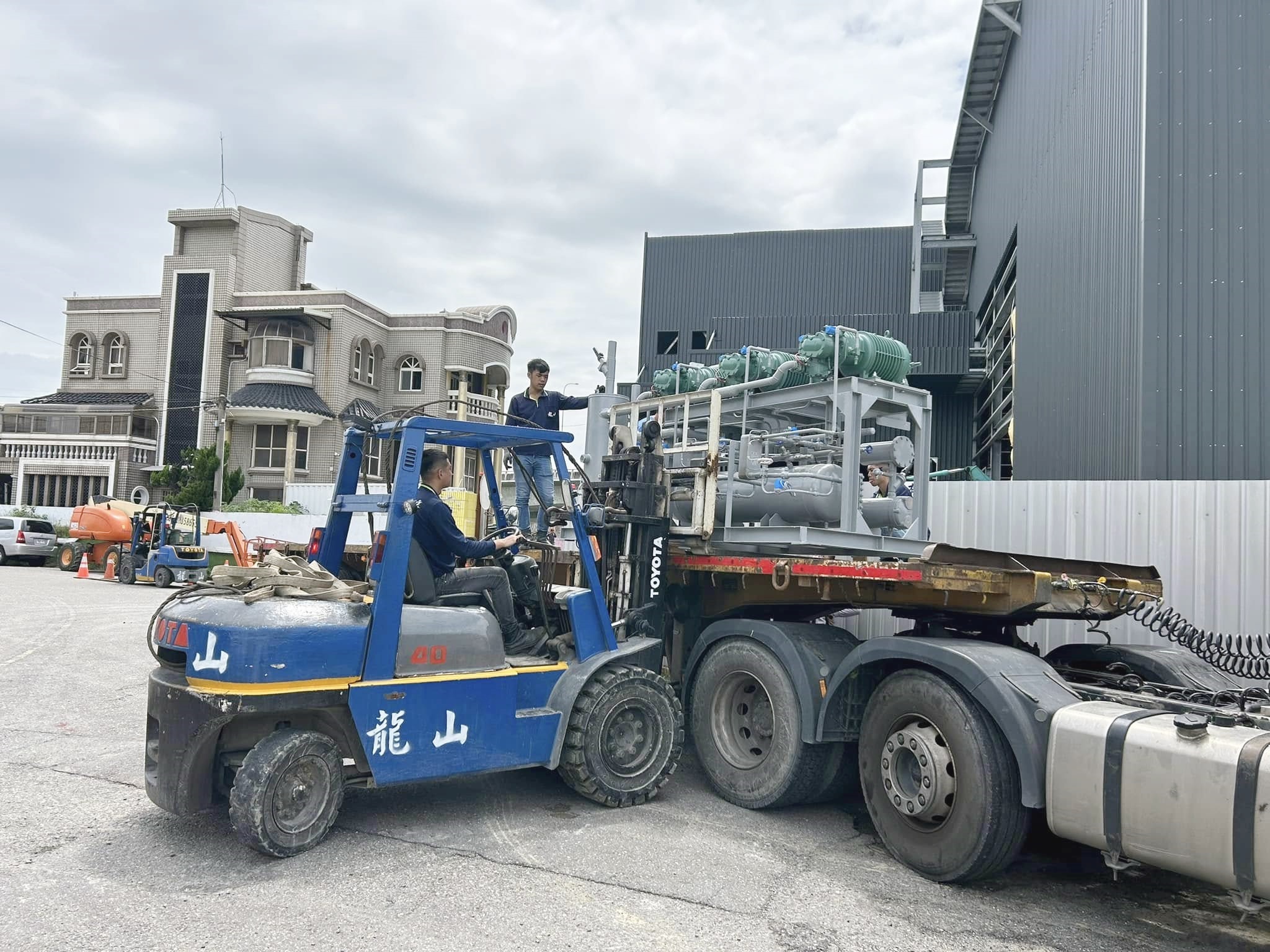 進口冷凝機+冷凍主機+冷凍內機