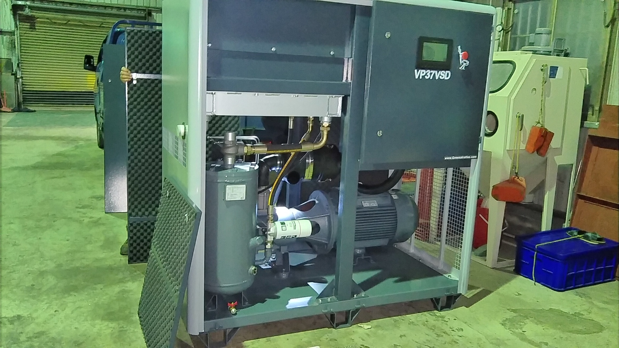 50HP變頻螺旋式空壓機增設