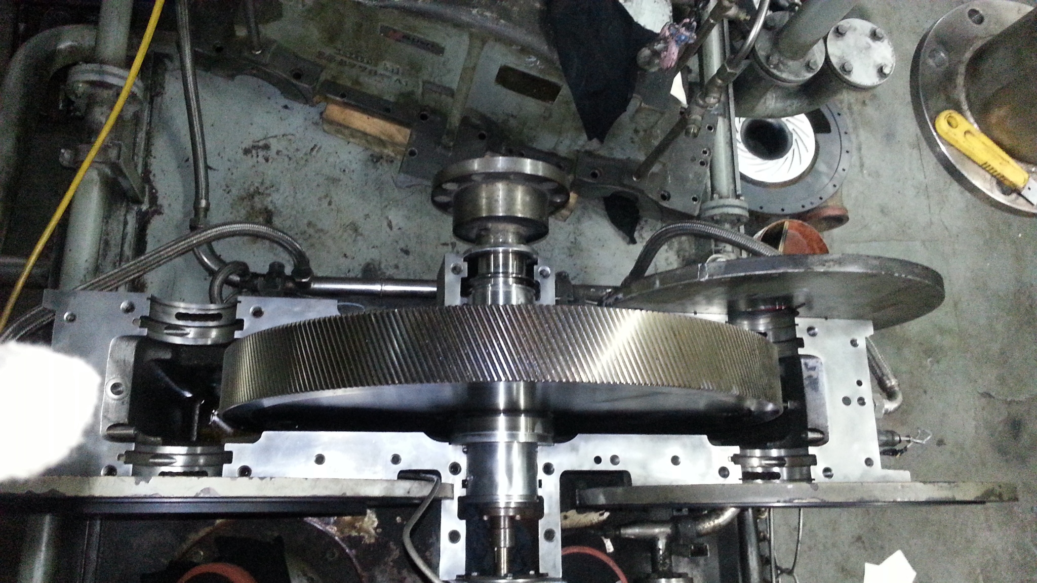 離心機主齒輪拆卸上蓋