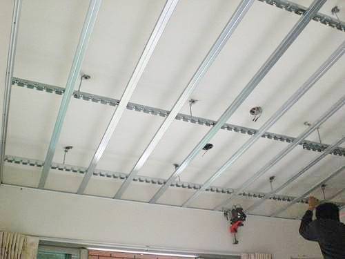 輕鋼架天花板施工