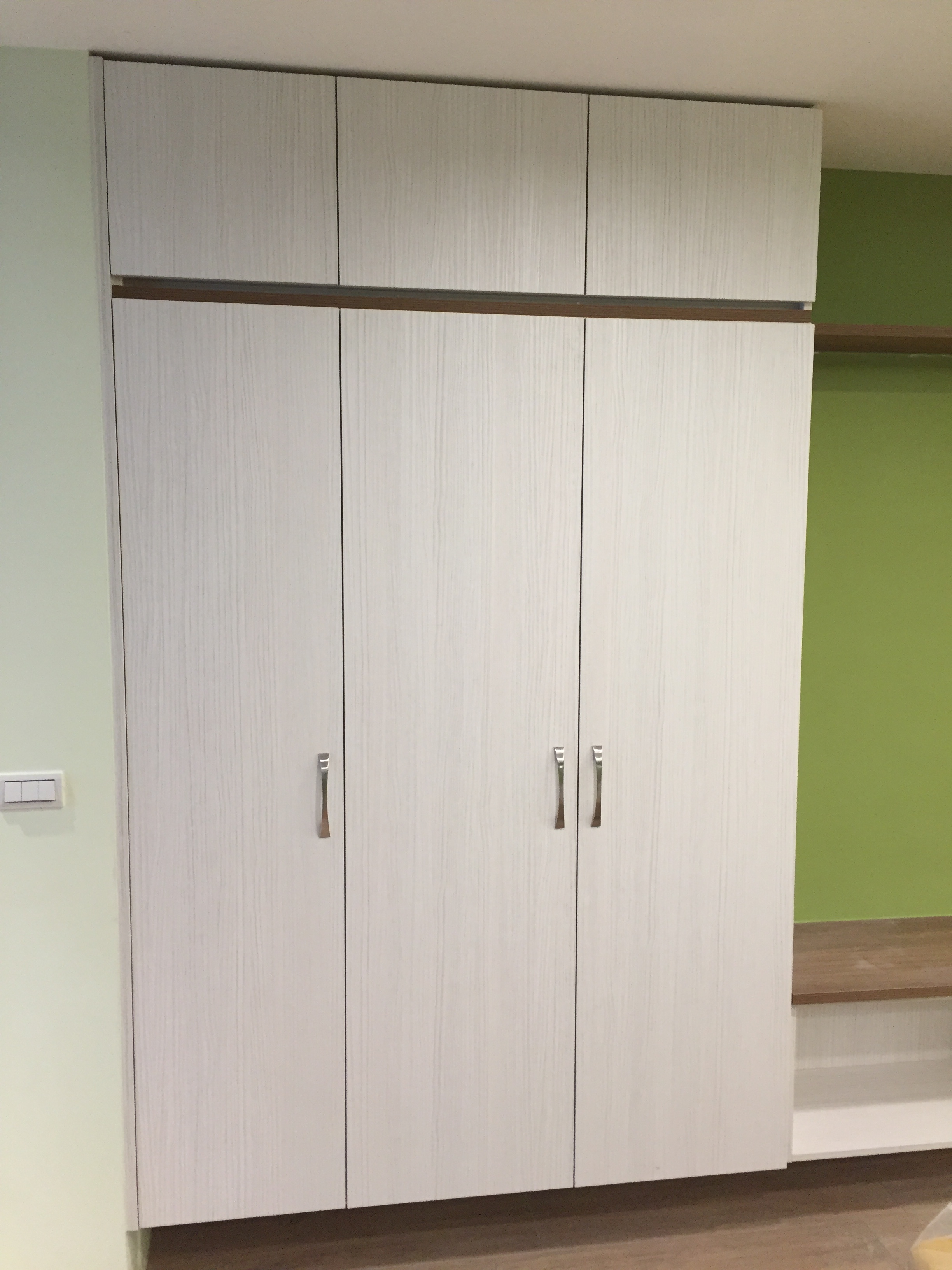 玄關收納高身櫃