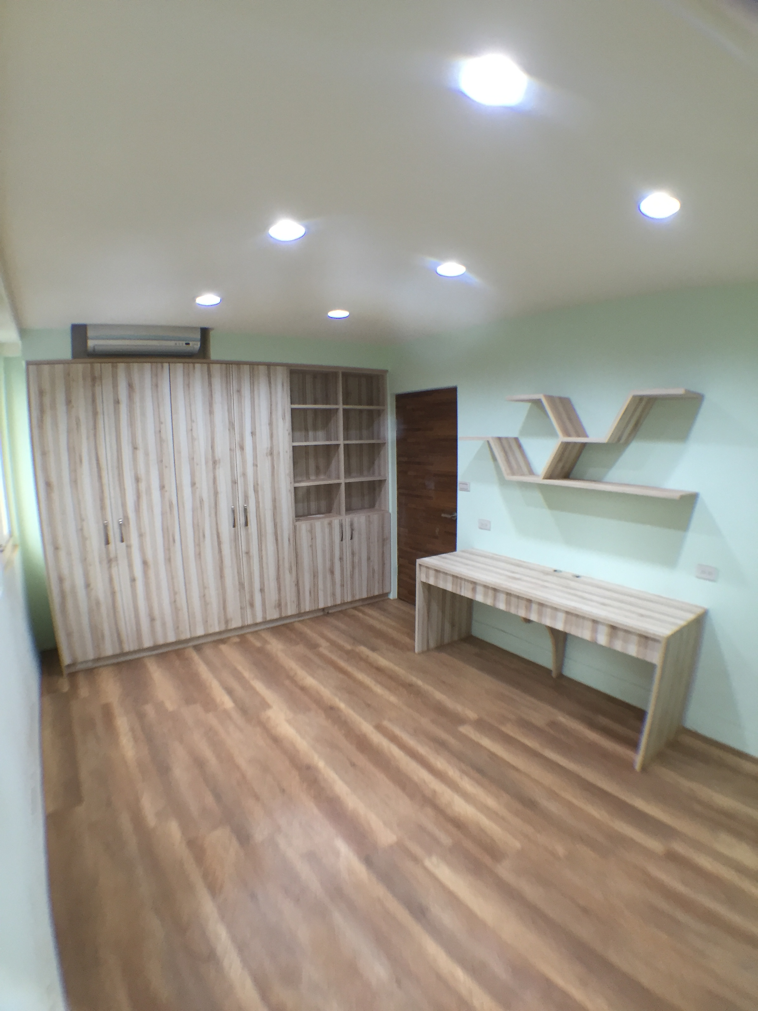 大木紋臥室全景