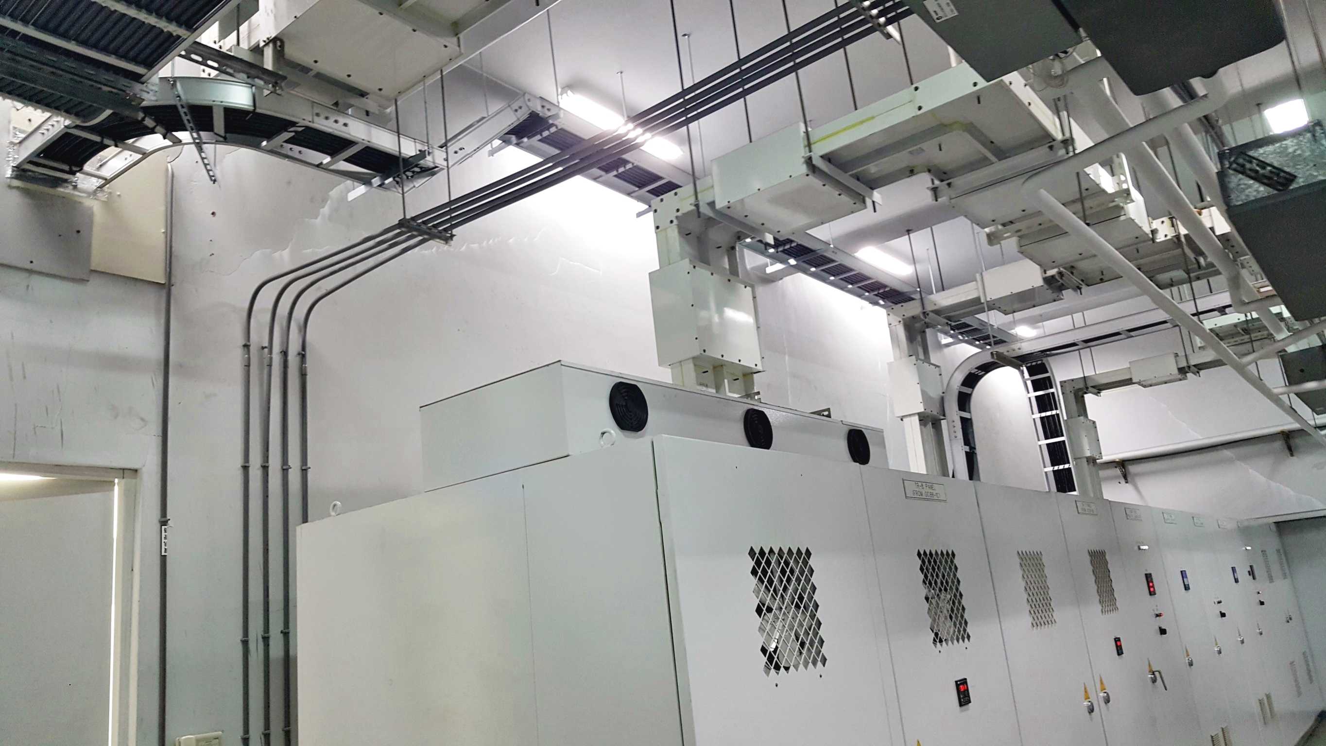 九台設備氣體管路新增(氣體管/排氣管路)