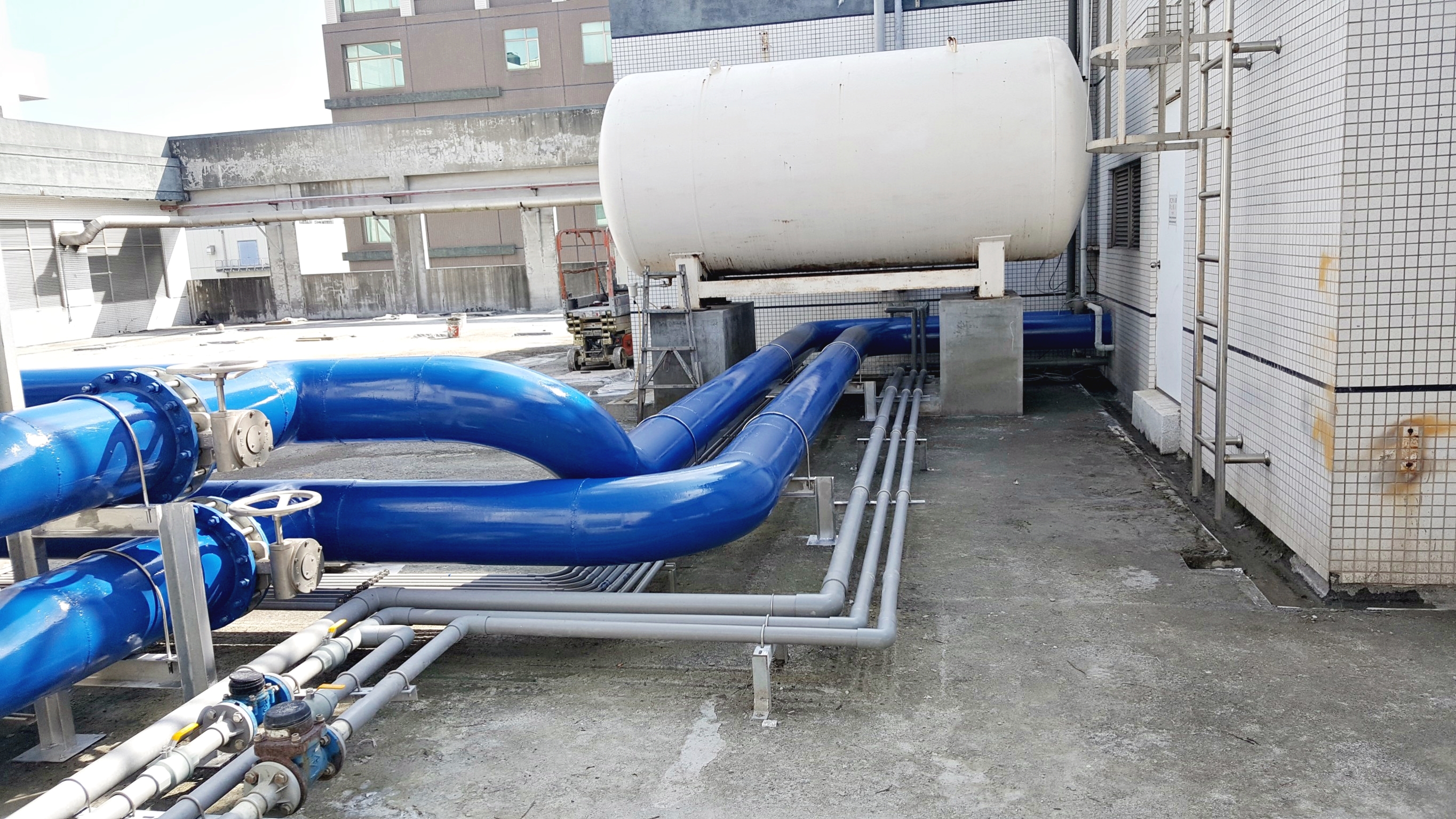 冷卻水塔移位工程