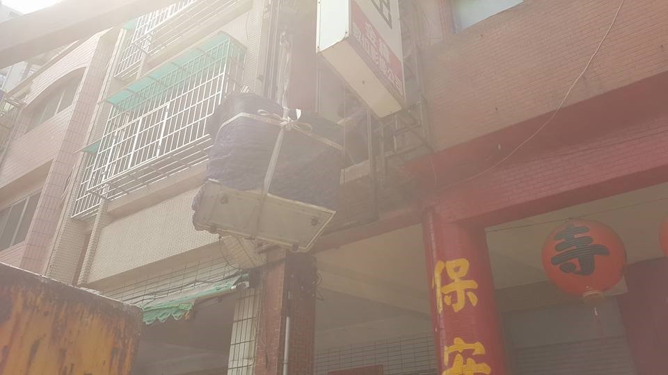 高雄吊掛吊車搬家