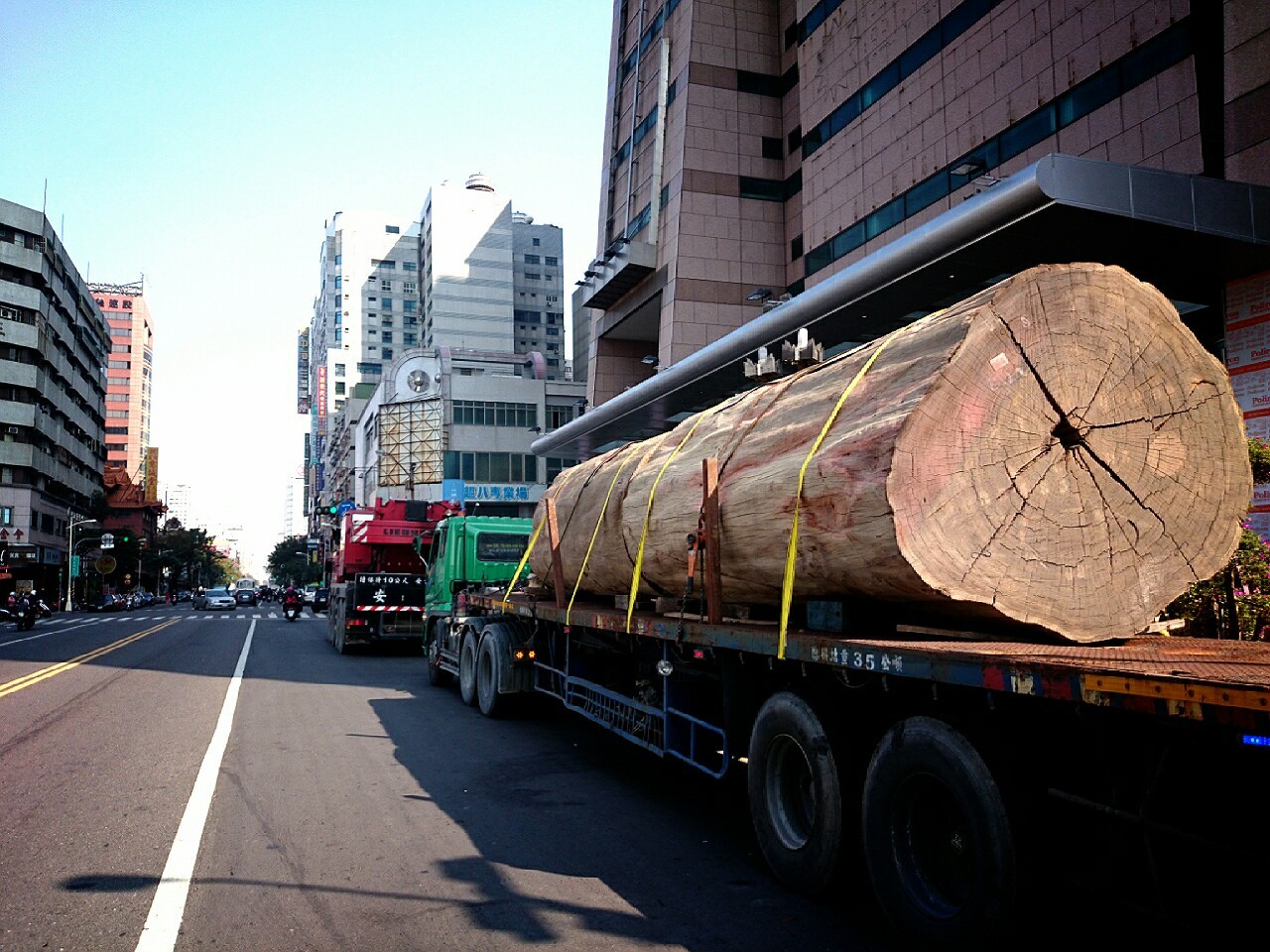 綺麗珊瑚館吊掛作業