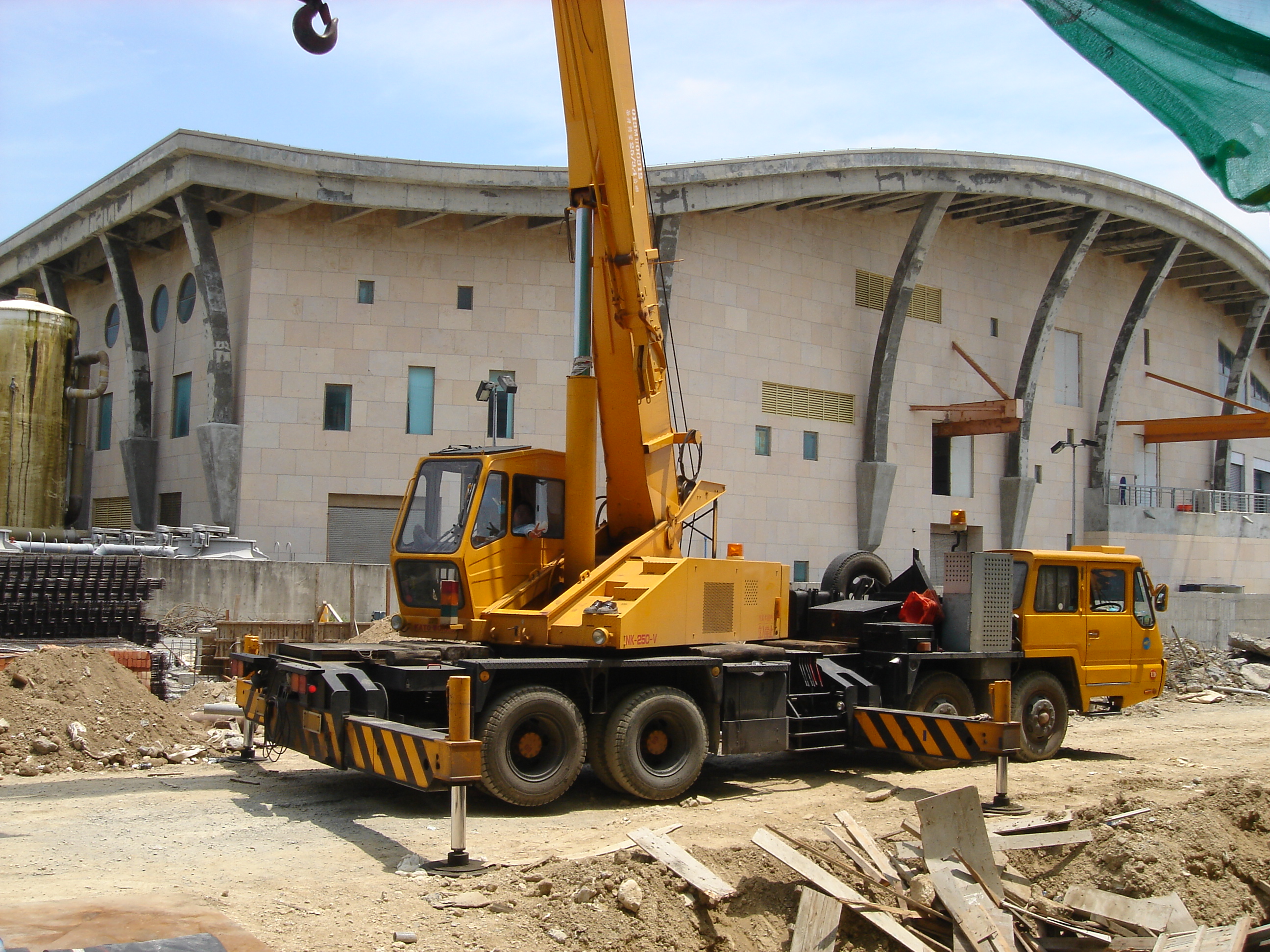 屏東海生館吊運
