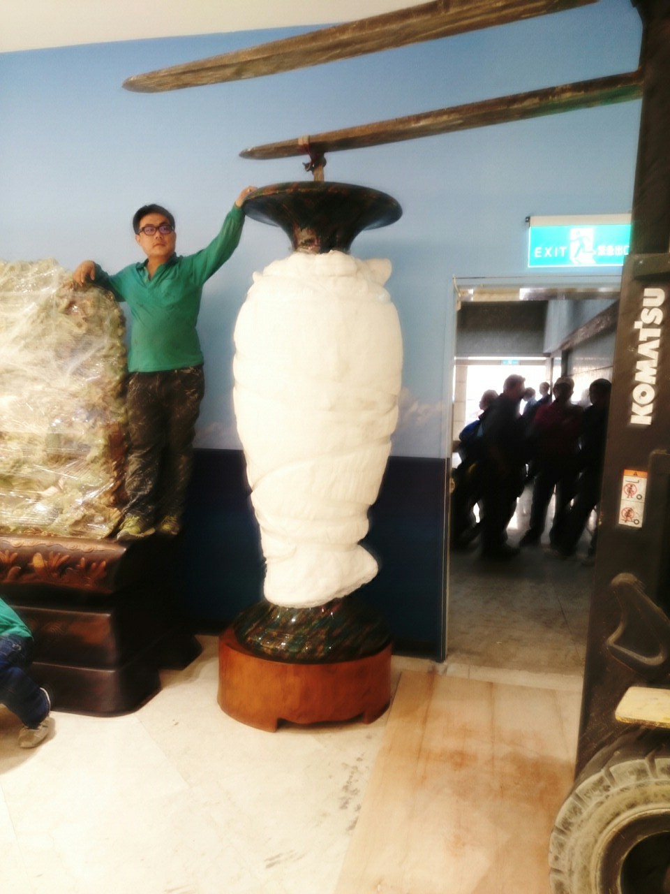 綺麗珊瑚館吊掛作業